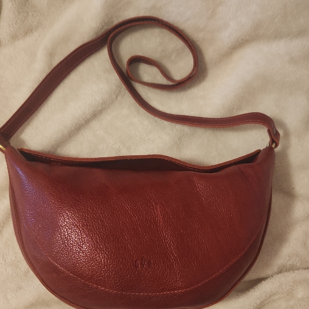 Portland Leather Chili Red Koala Sling Large Bag